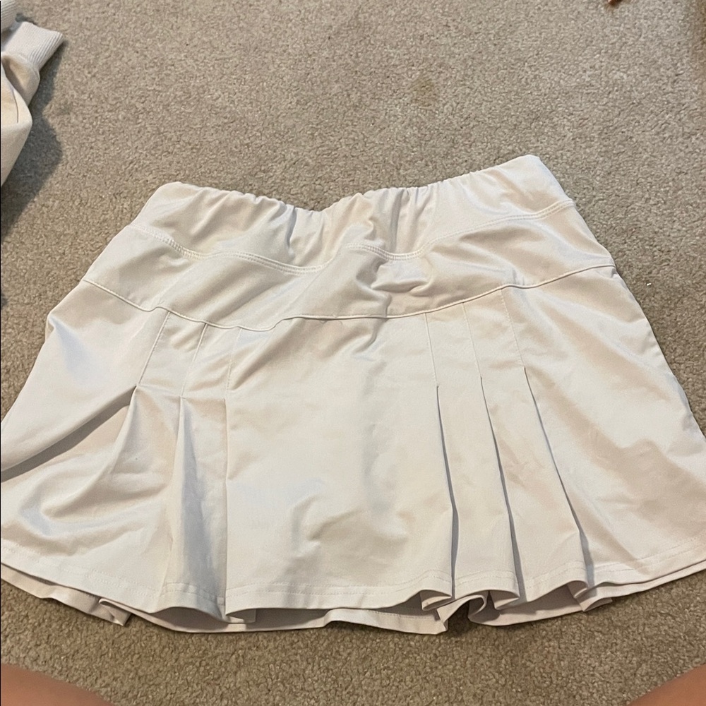 Lululemon Athletica White Mini Skirt
